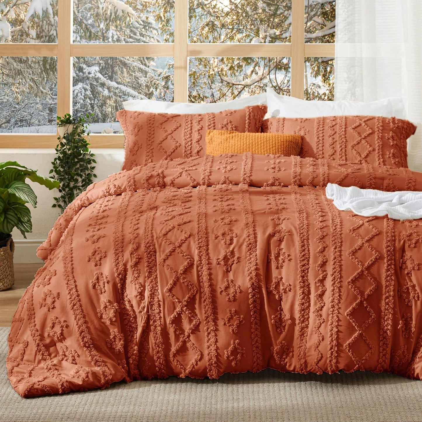 Bedsure Tufted Boho Comforter Set Queen Size - Dark Red Boho Bed Set, GentleSoft™ 3 Pieces Farmhouse Shabby Chic Embroidery Bedding, Gifts for Woman, Soft Jacquard Queen Comforter for All Seasons