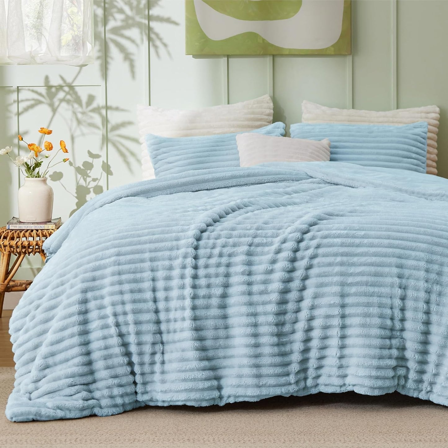 Bedsure Fluffy Comforter Set Queen - Super Soft Faux Fur Bed Set Dark Red, Warm Plush Fleece Winter Bedding, 3 Pieces, 1 Shaggy Fuzzy All Seasons Queen Size Comforter with 2 Pillowcases